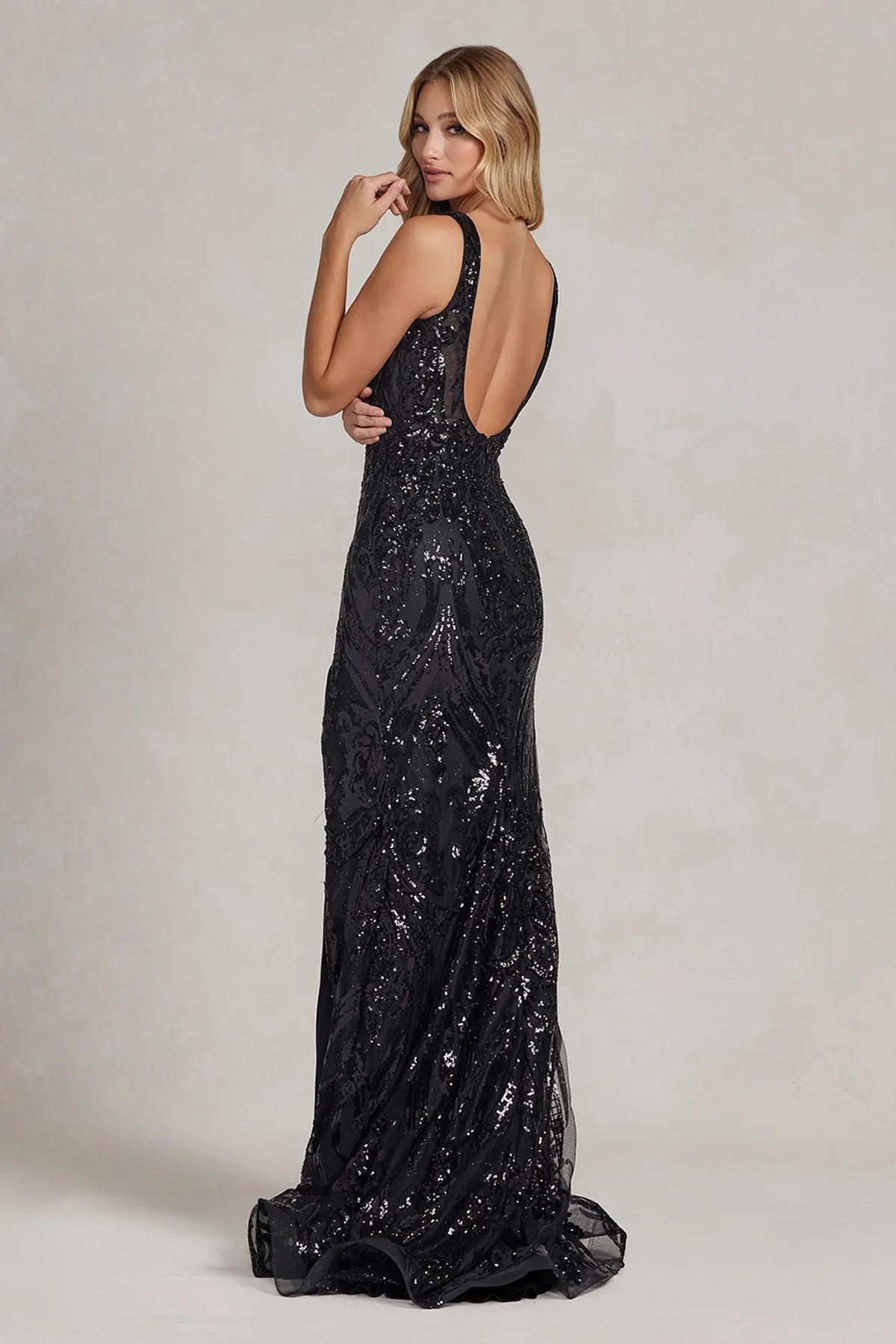 Nox Anabel C1103: The Epitome of Glamour for Red Carpet Events and Formal Occasions